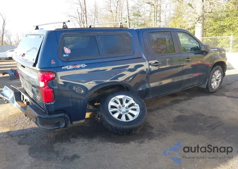 2020 Chevrolet Silverado 1500 4Wd Short Bed Custom из США, поврежденный, VIN 3GCUYBEF2LG331360